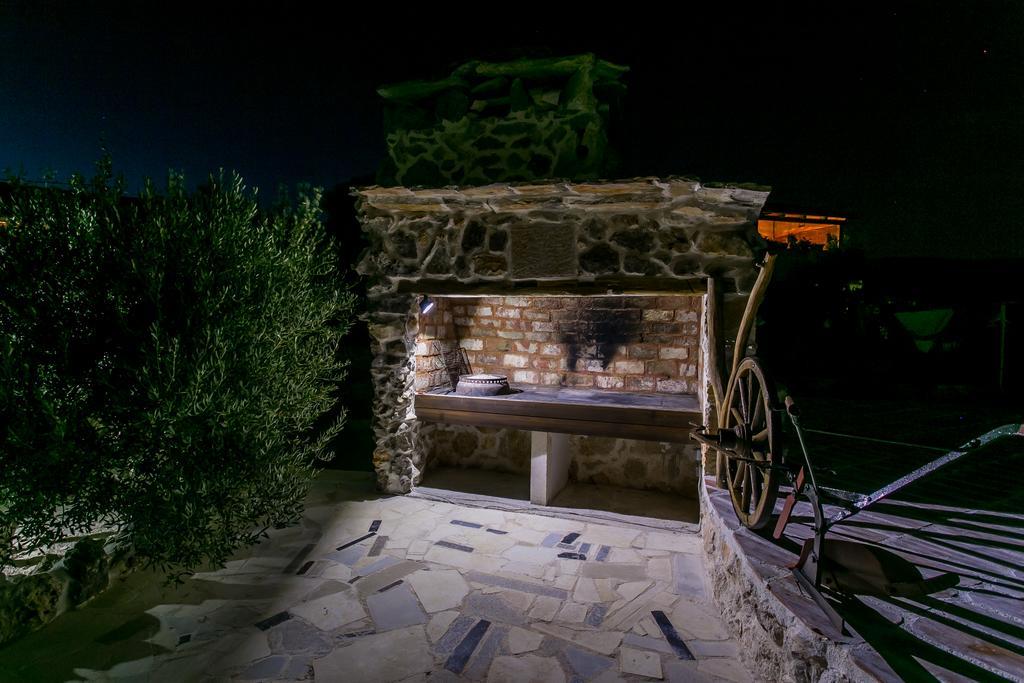 Stonehouse Marina Villa Vrsine Buitenkant foto