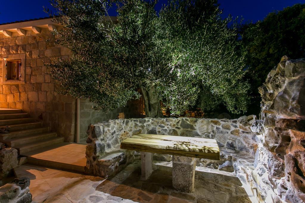 Stonehouse Marina Villa Vrsine Buitenkant foto