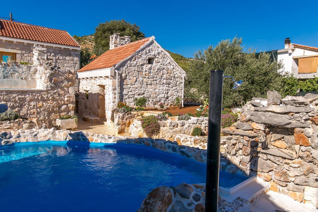 Stonehouse Marina Villa Vrsine Buitenkant foto