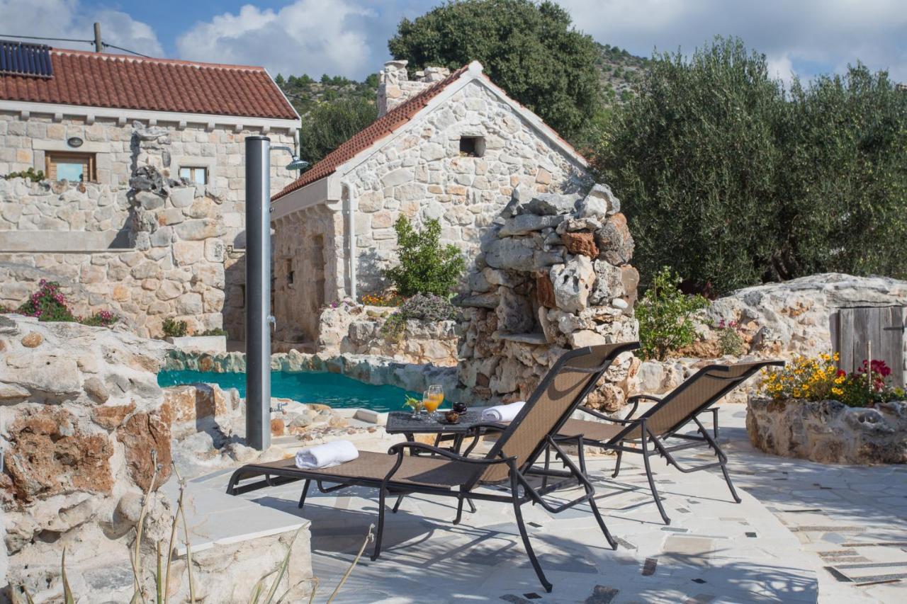 Stonehouse Marina Villa Vrsine Buitenkant foto