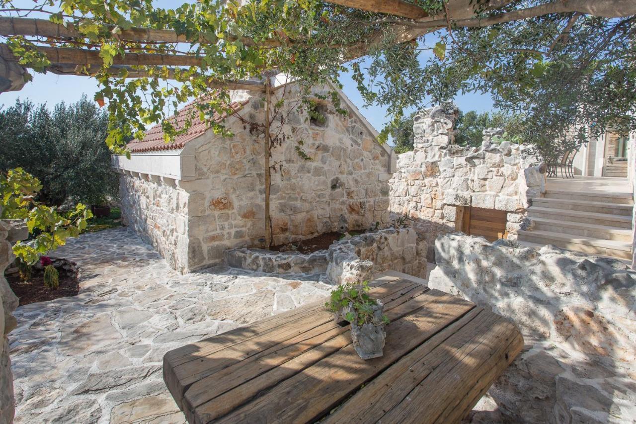 Stonehouse Marina Villa Vrsine Buitenkant foto